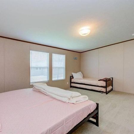 Seaside Serenity - Holiday Home Sleeps 10 Dickinson Exteriör bild
